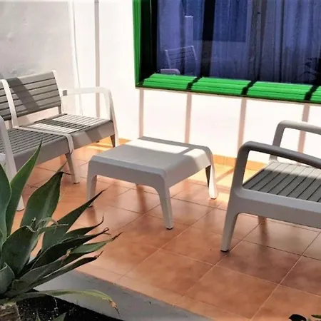 Apartment Relax Tinosa Ist Eine Schoene In Einer Sehr Ruhigen Und Sehr Gepflegten Anlage Mit Gemeinschaftspool In Puerto del Carmen (Lanzarote)
